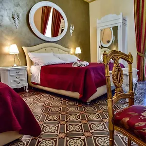 Palazzo Degli Affreschi Nocleg ze śniadaniem